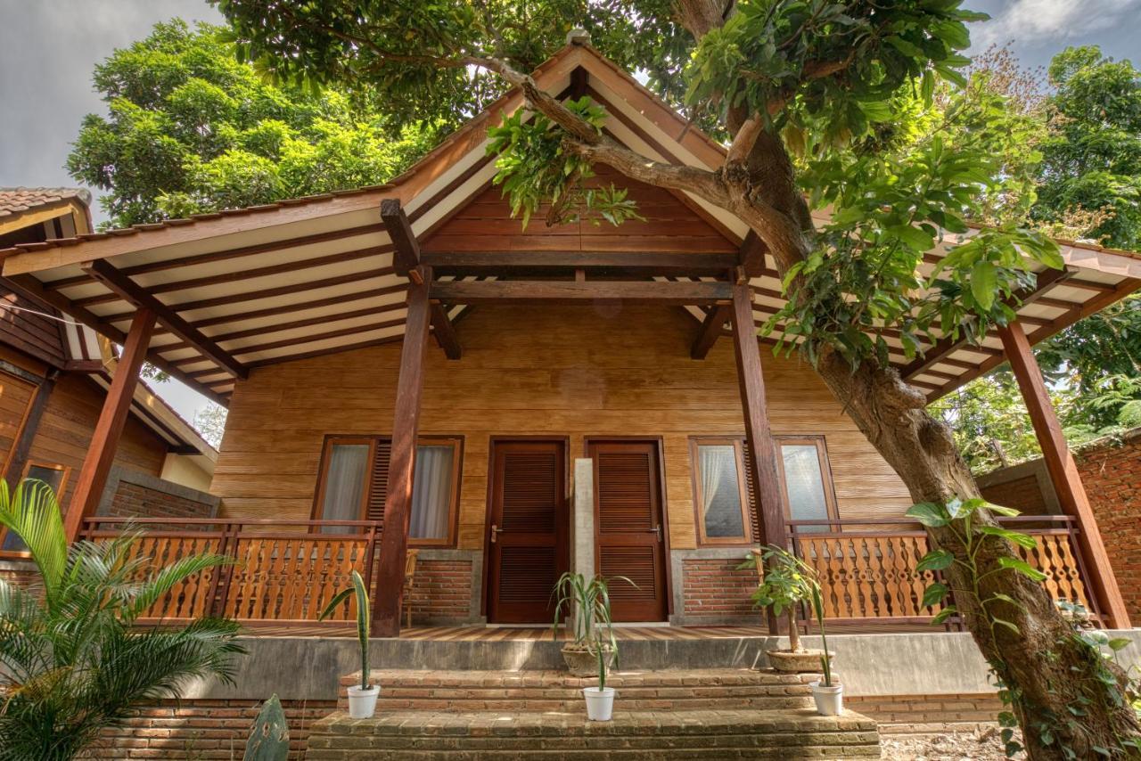 בניוואנגי Bata Merah Homestay מראה חיצוני תמונה