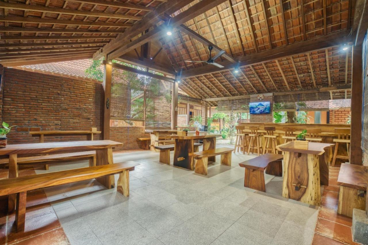 בניוואנגי Bata Merah Homestay מראה חיצוני תמונה