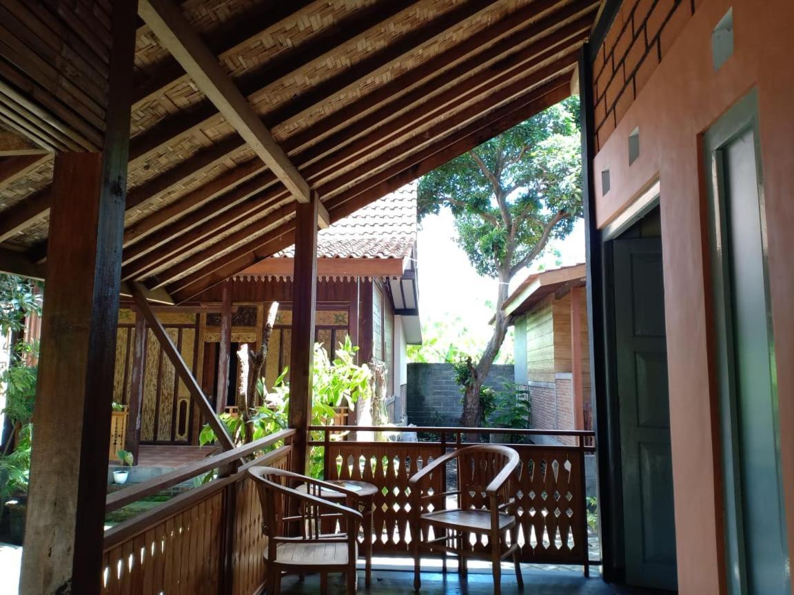 בניוואנגי Bata Merah Homestay מראה חיצוני תמונה